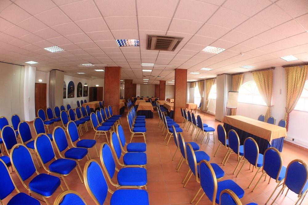 Hotel Caldas Internacional كالداس دا راينها المظهر الخارجي الصورة