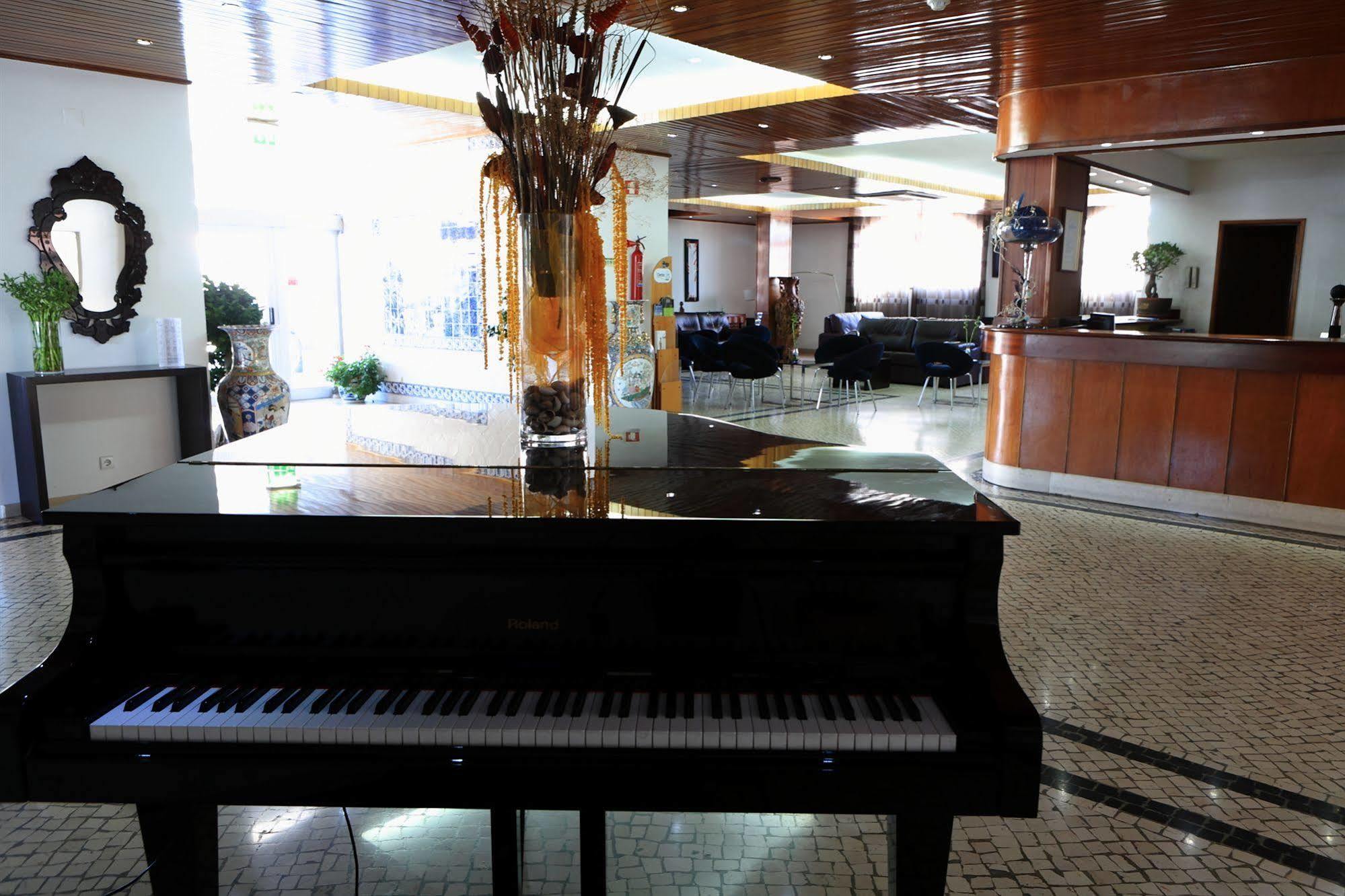 Hotel Caldas Internacional كالداس دا راينها المظهر الخارجي الصورة