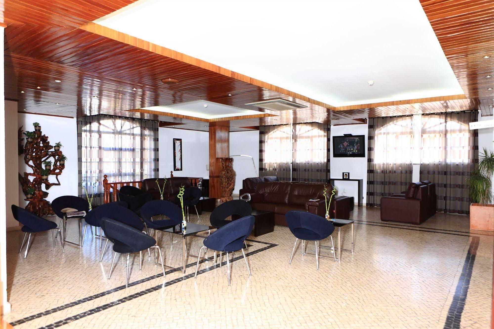 Hotel Caldas Internacional كالداس دا راينها المظهر الخارجي الصورة